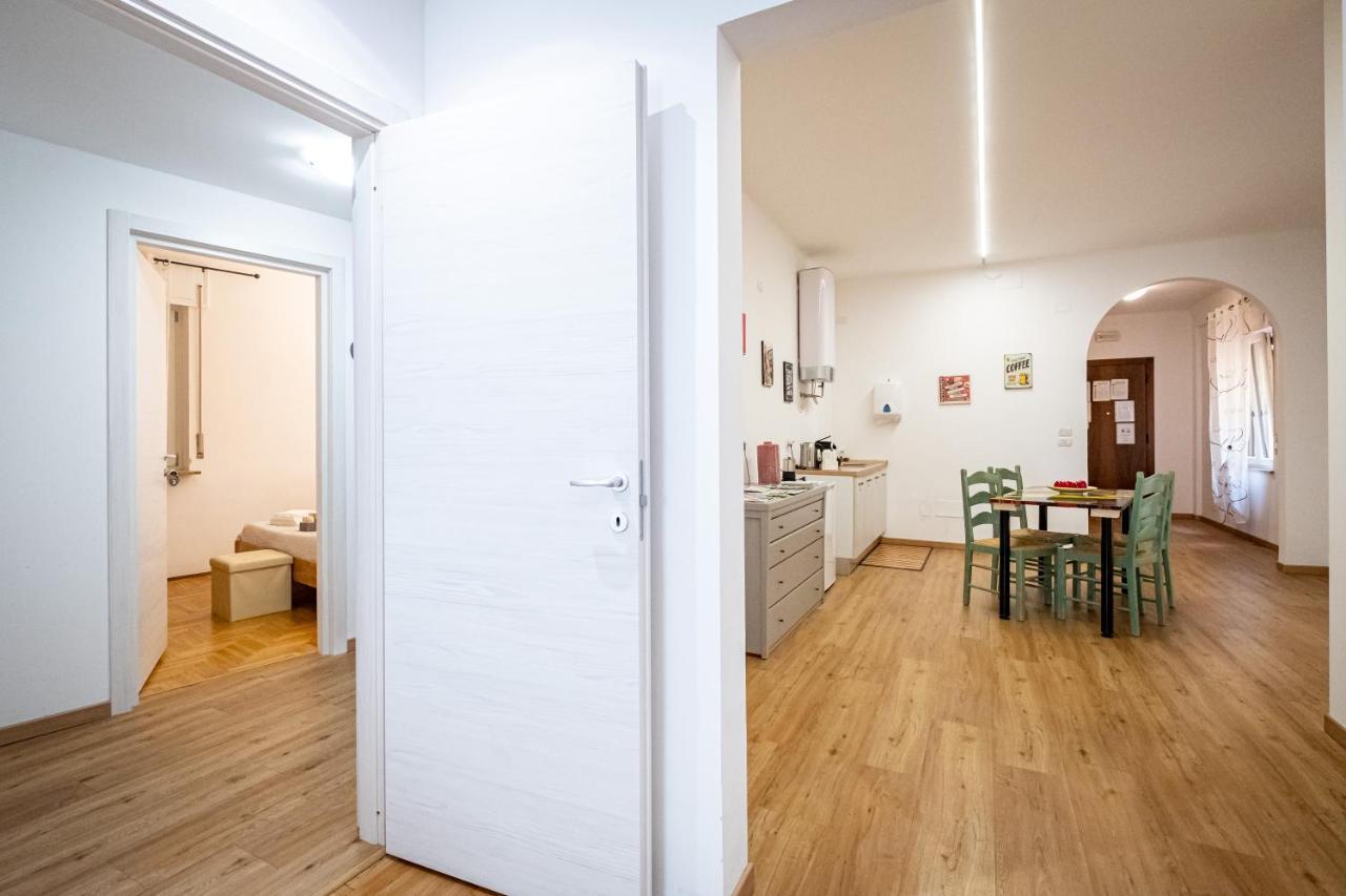 维罗纳Il Salotto Del Conte住宿加早餐旅馆 外观 照片