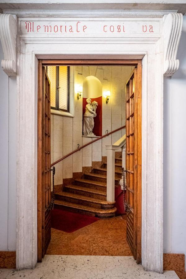 维罗纳Il Salotto Del Conte住宿加早餐旅馆 外观 照片