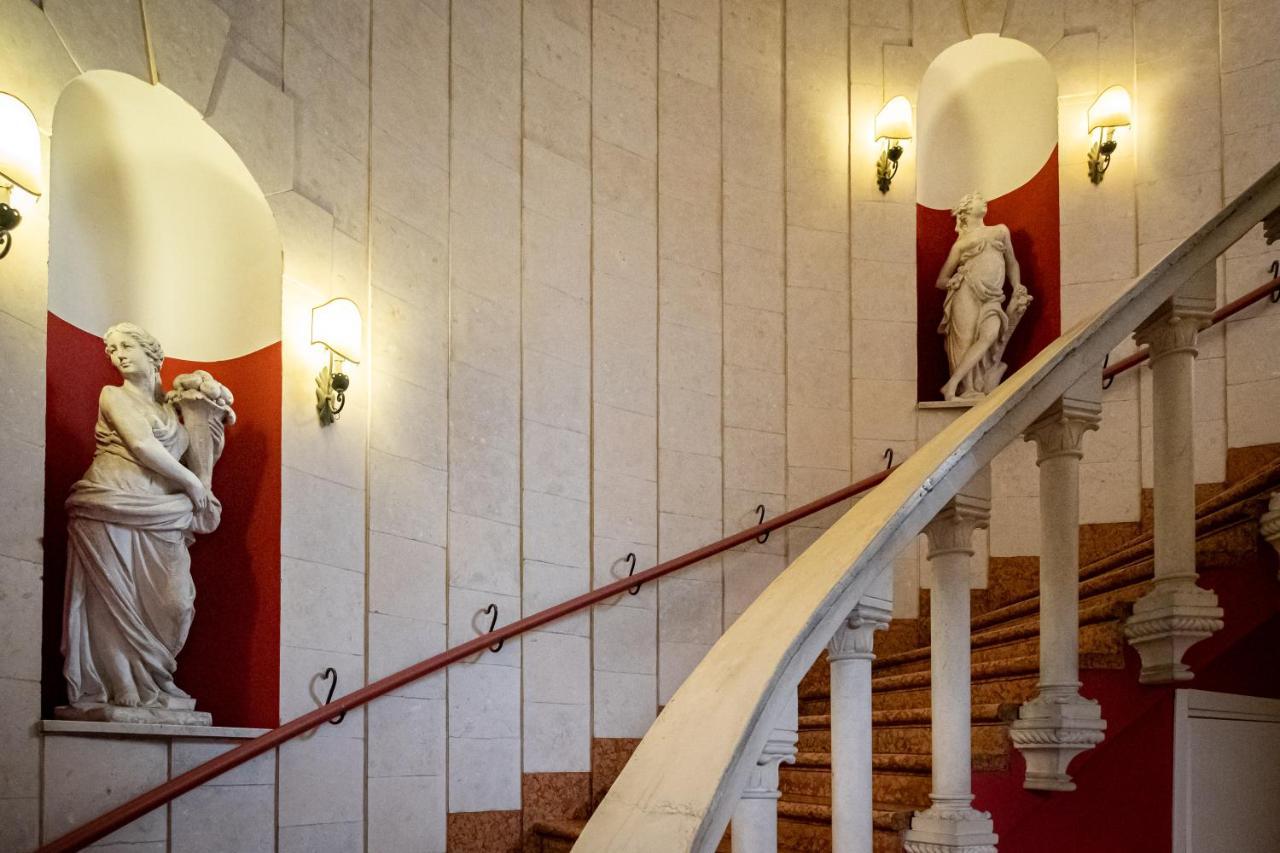 维罗纳Il Salotto Del Conte住宿加早餐旅馆 外观 照片