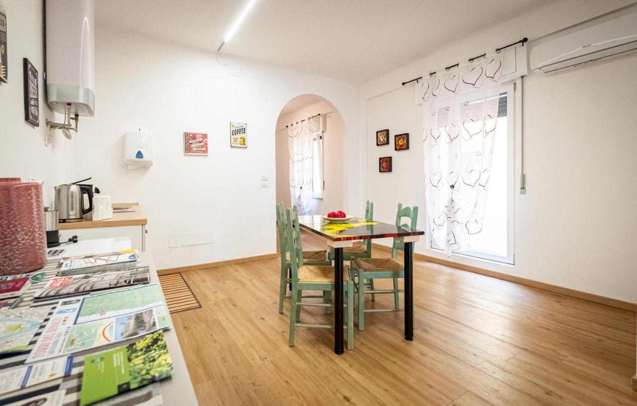 维罗纳Il Salotto Del Conte住宿加早餐旅馆 外观 照片